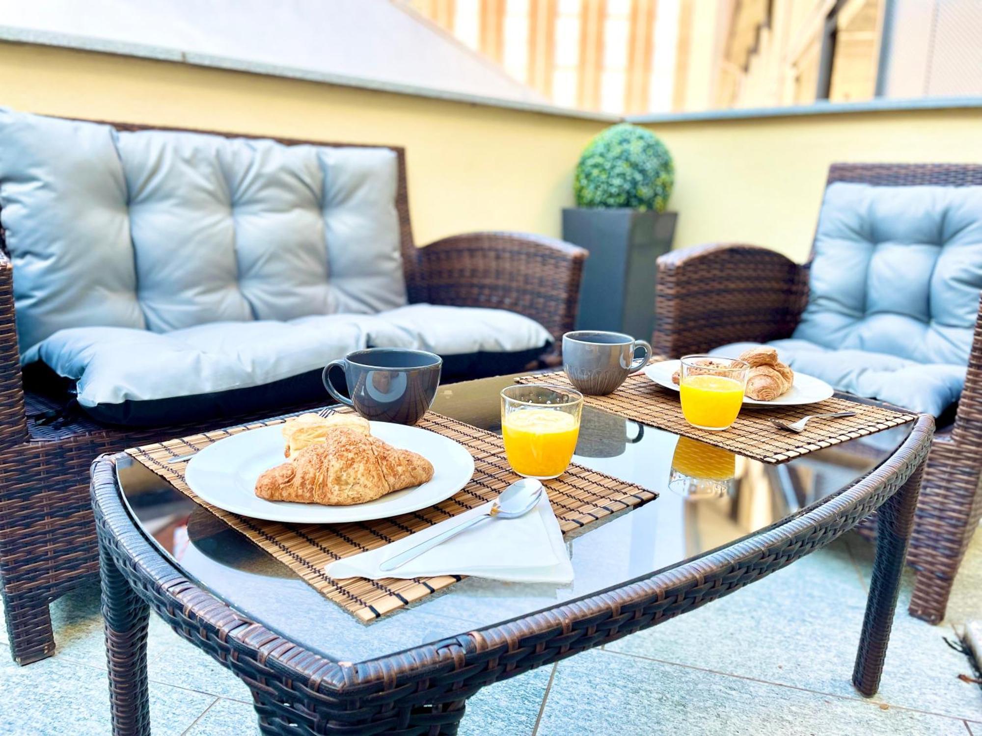 La Terrazza - By Happyhostorino Apartment Exterior photo